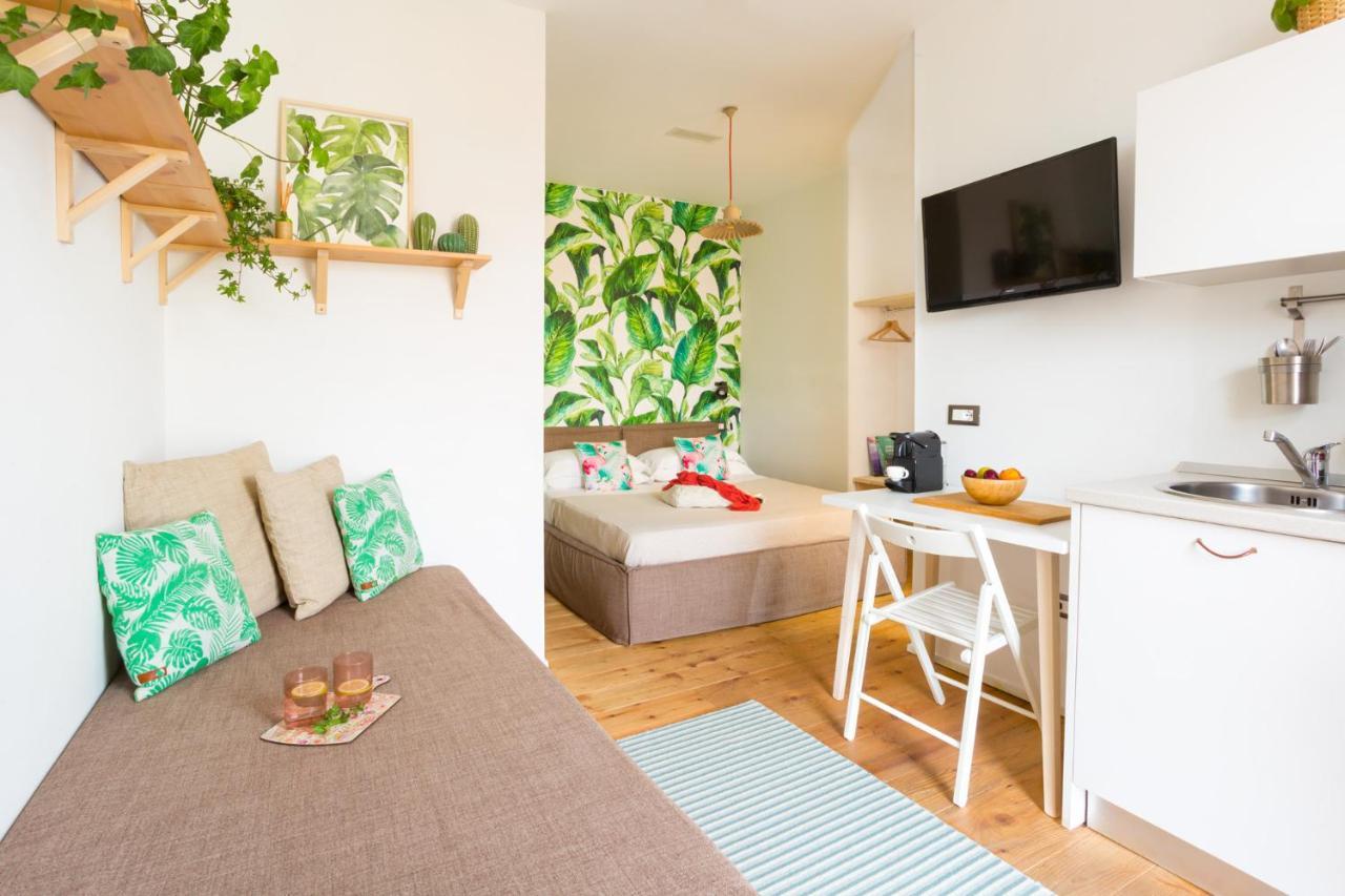 Duomo Views, Light, Jungle-Inspired Studio With Terrace Milão Exterior foto